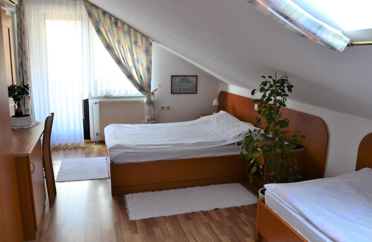 Guesthouse Bajc Vrhnika Εξωτερικό φωτογραφία
