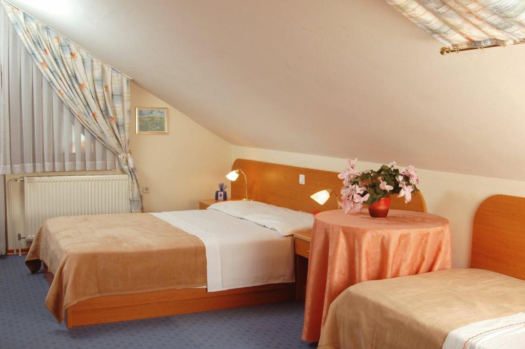 Guesthouse Bajc Vrhnika Δωμάτιο φωτογραφία